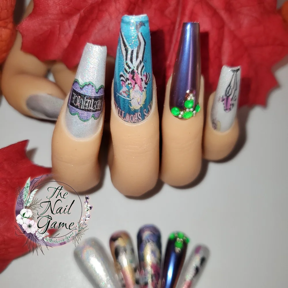 Press On Nails - Picture 9 of 13